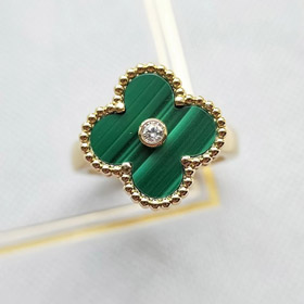 Van Cleef & Arpels klasyczny pierścień malachitowy-3695