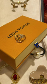 Louis Vuitton LV złoty list diament mały kwiat pierścień-3722