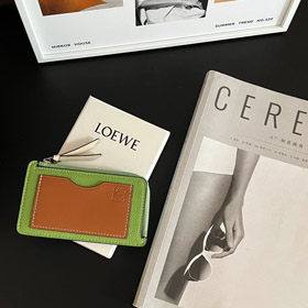 Posiadacz karty Loewe Posiadacz ID-3983  